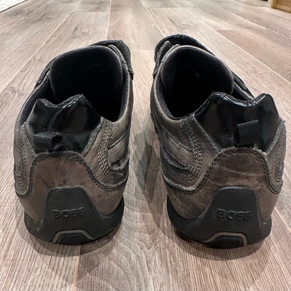 Men's Hugo Boss grey leather vecro shoes, size 11 - Picture 4 of 9